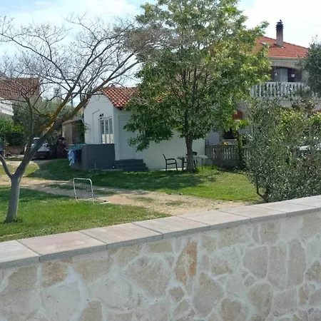 Apartment Sunny Leonela By The Sea *